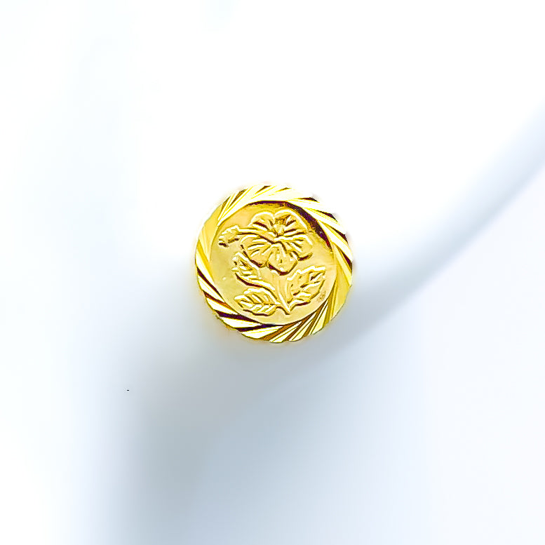 Tnaura Jewels - We love re creating ethnic jewels .. one of our favourites  is Ginni Ring. Showing you another design that we recently created. Made  using 8gram gold coin. #goldjewelry #ginniring #